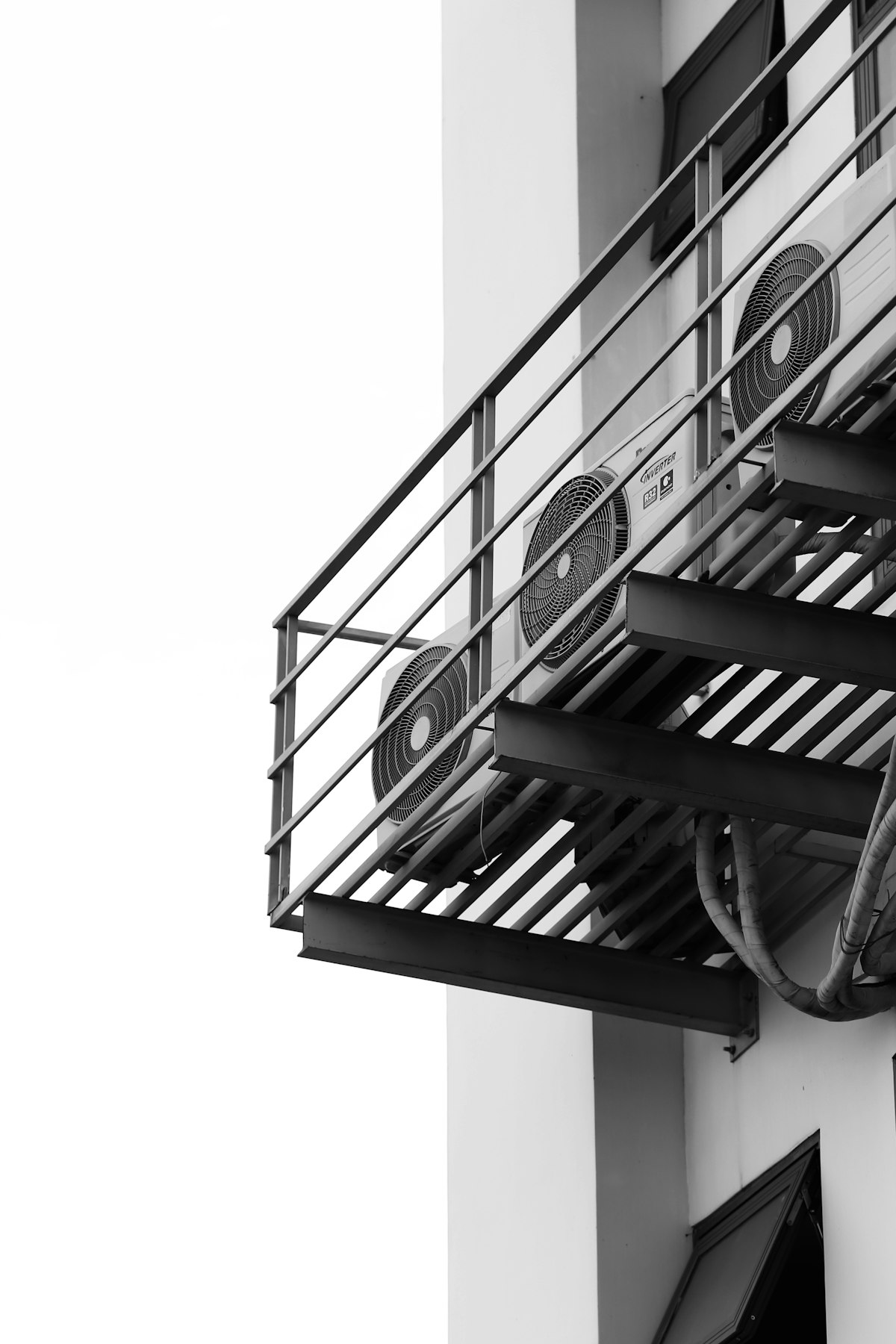 Outdoor condenser unit